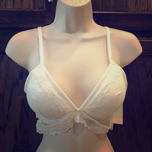 💥SOLD💥NWT Gilly Hicks Wrap Triangle Bralette